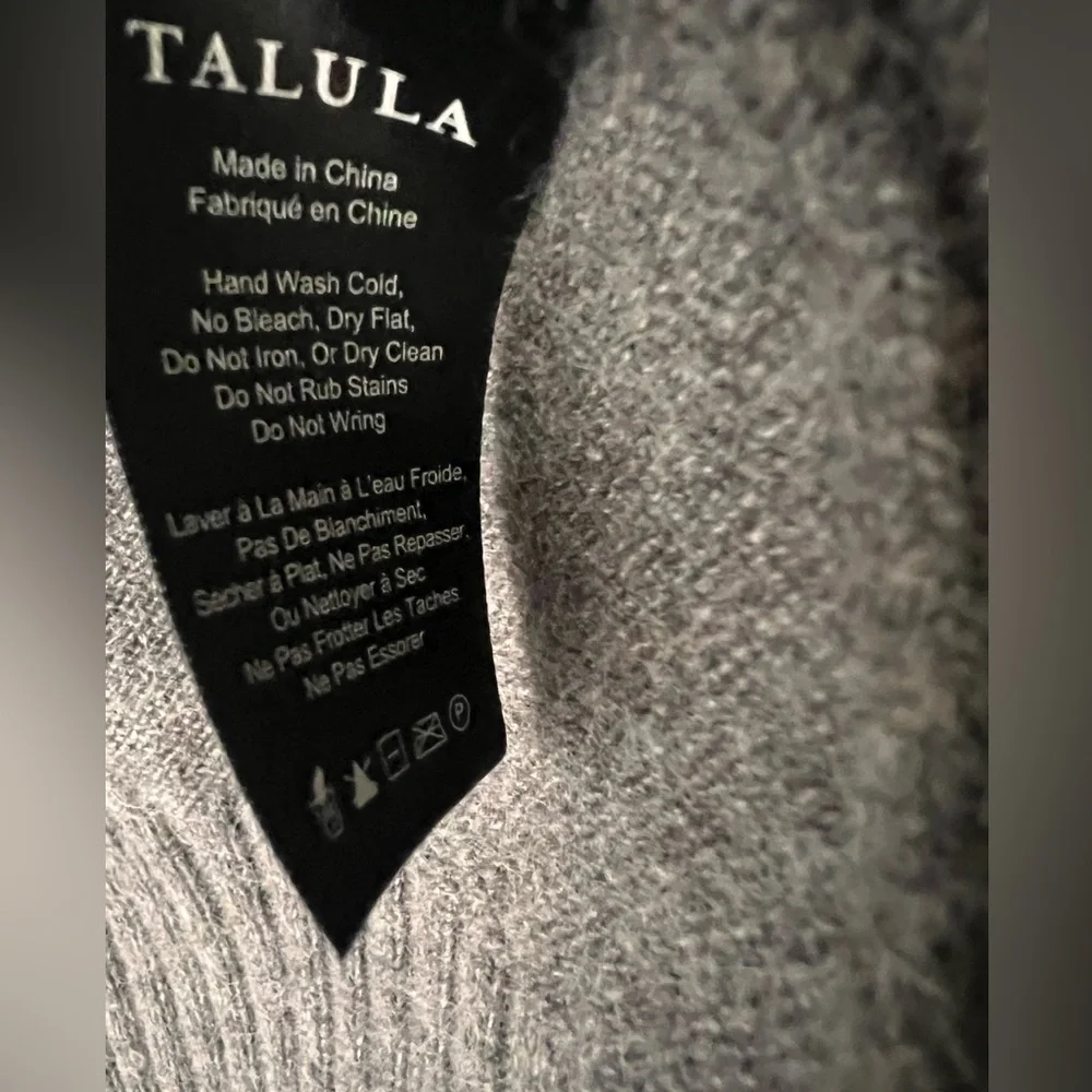 Aritzia Talula Charcoal Cardigan Sweater - Picture 6 of 7